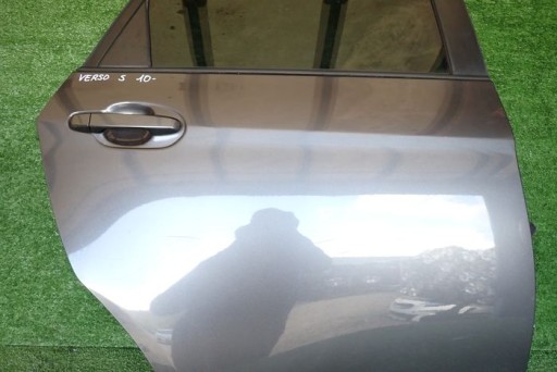 TOYOTA VERSO S 10- VRATA DESNA  ZADNJA ZADNJI