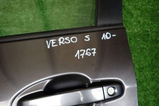 TOYOTA VERSO S 10- VRATA LIJEVA PREDNJA STRANA