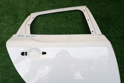 VOLVO V40 12- VRATA DESNA ZADNJA ZADNJI VOLVO V40 12- VRATA DESNA ZADNJA ZADNJI