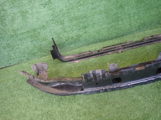 MERCEDES VITO VIANO W447 447 REDIZAJN 19- GREDA BRANIKA PREDNJA STRANA