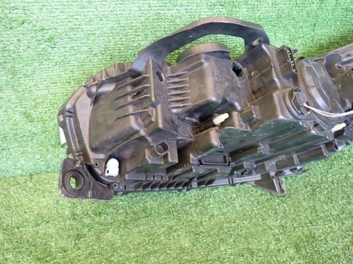 CITROEN C5 10- FAR DESNA STRANA LAMPA 9672694080