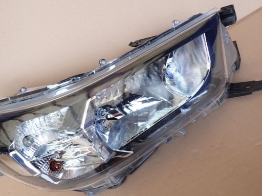 TOYOTA HILUX VIII REDIZAJN 20- FAR DESNA STRANA LAMPA 1EJ-923364-040