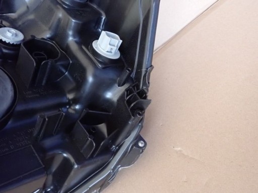 TOYOTA HILUX VIII REDIZAJN 20- FAR DESNA STRANA LAMPA 1EJ-923364-040