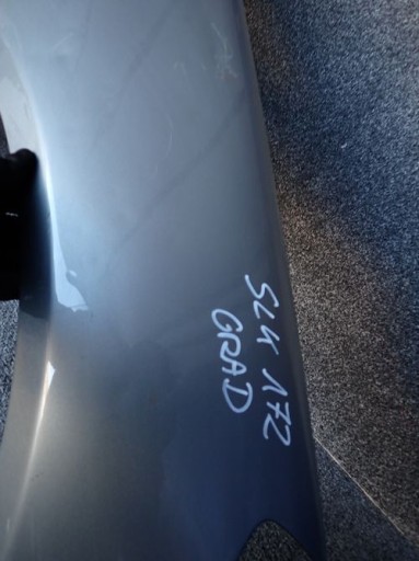 MERCEDES W172 172 SLK BLATOBRAN DESNA STRANA PREDNJA PO OŠTEĆENO OD TUČE
