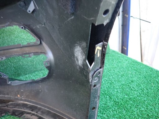 FIAT 124 SPIDER BRANIK PREDNJA STRANA FIAT 124 SPIDER BRANIK PREDNJA STRANA