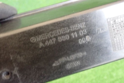 MERCEDES VITO VIANO 447 14- VEZNI LIM PREDNJA STRANA GREDA