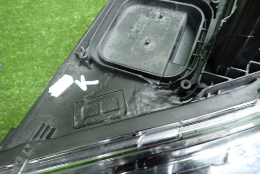 INFINITY Q30 QX30 15- FAR DESNA STRANA LAMPA