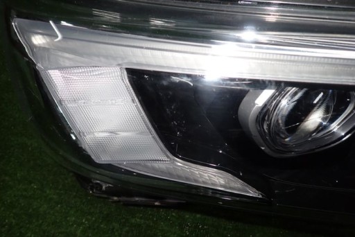 SUBARU OUTBACK VI REDIZAJN 24- FAR DESNA STRANA LAMPA SUBARU OUTBACK VI REDIZAJN 24- FAR DESNA STRANA LAMPA