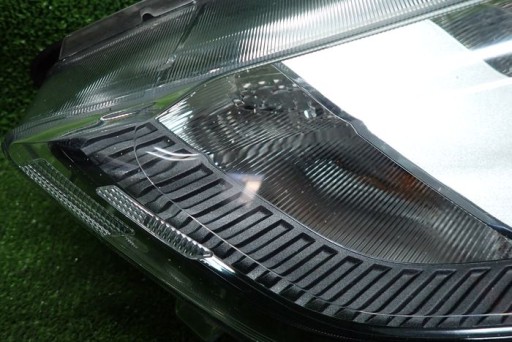 FORD TRANSIT TOURNEO CONNECT REDIZAJN 18- FAR LIJEVA STRANA LAMPA