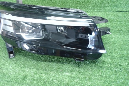 OPEL COMBO INTELLI LUX FAR DESNA STRANA LAMPA