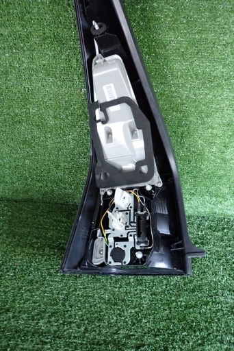 SAAB 93 9-3 KARAVAN REDIZAJN 07-12 LAMPA FAR DESNA STRANA ZADNJA  ZADNJI