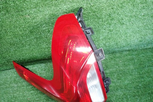 VOLVO V40 12- LAMPA FAR DESNA STRANA ZADNJA ZADNJI VOLVO V40 12- LAMPA FAR DESNA STRANA ZADNJA ZADNJI