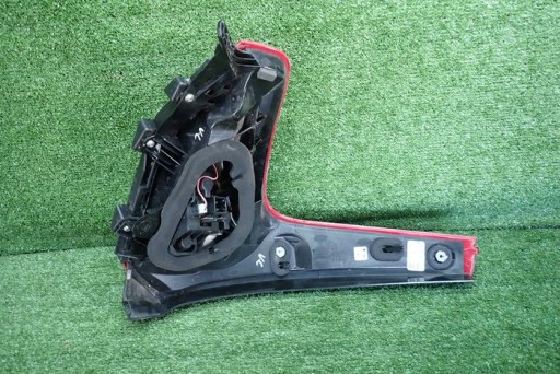 VOLVO V40 12- LAMPA FAR DESNA STRANA ZADNJA ZADNJI VOLVO V40 12- LAMPA FAR DESNA STRANA ZADNJA ZADNJI