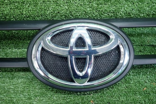 TOYOTA HILUX VIII 8 20- MASKA