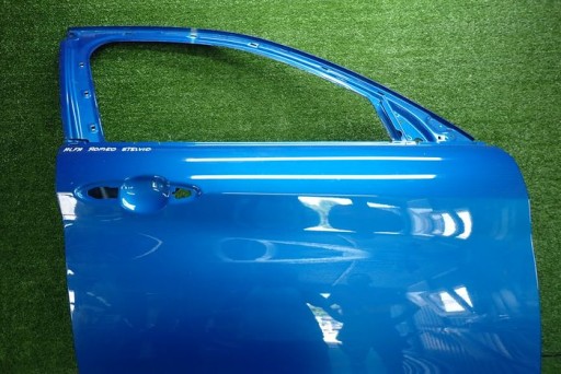 ALFA ROMEO STELVIO VRATA DESNA PREDNJA STRANA ALFA ROMEO STELVIO VRATA DESNA PREDNJA STRANA