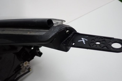 SUBARU FORESTER V 18- FAR DESNA STRANA LAMPA 100-6045E SUBARU FORESTER V 18- FAR DESNA STRANA LAMPA 100-6045E