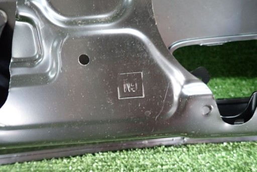 CHEVROLET TAPA BAUL TRACKER GEPEK ZADNJA ZADNJI CHEVROLET TAPA BAUL TRACKER GEPEK ZADNJA ZADNJI