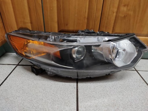 LAMPA FAR PREDNJA STRANA HONDA ACCORD 8 VIII 08-12