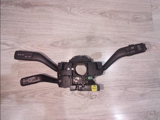 PREKIDAČ VW PASSAT B6 3C9953507C