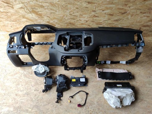 ARMATURA VOLVO XC90 II 17-