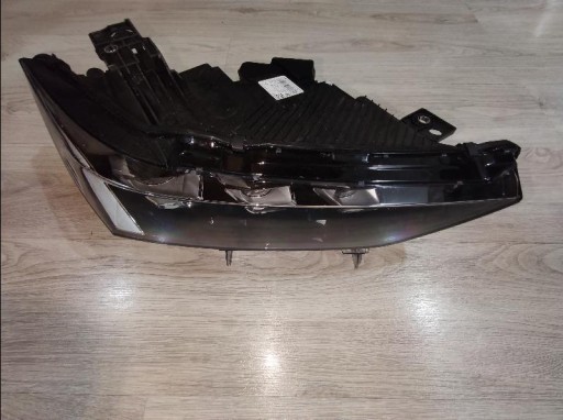 LAMPA FAR PREDNJA STRANA CITROEN DS4 CROSBACK MATRIX