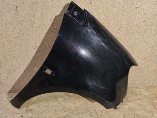 BLATOBRAN PREDNJA STRANA SMART FORTWO III A4538810201