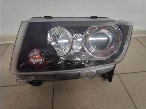 LAMPA FAR PREDNJA STRANA JEEP COMPASS MK OBICNI TAMNA