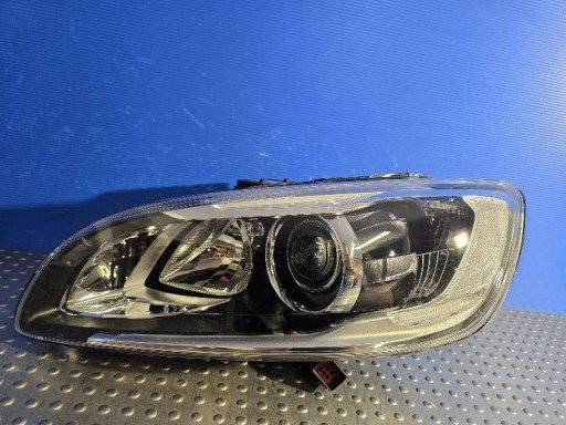 VOLVO S60 V60 REDIZAJN 13- BI-XENON 31420261 LAMPA FAR PREDNJA STRANA LIJEVA