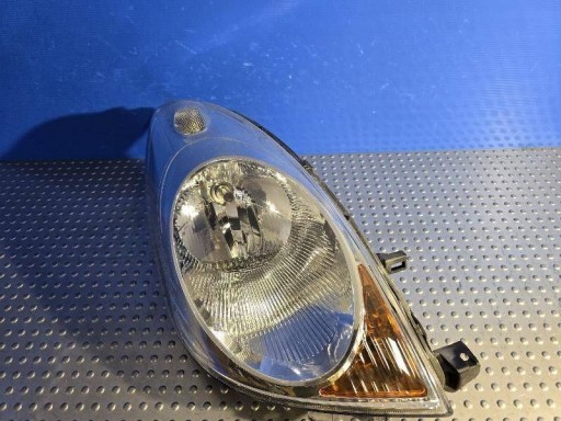 NISSAN NOTE (E11) 06-09 260109U10A LAMPA FAR PREDNJA STRANA DESNA ODLIČNO STANJE