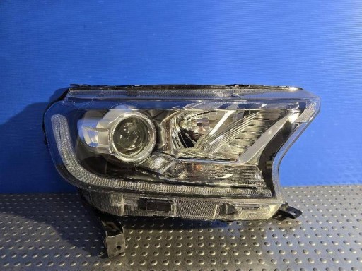 FORD RANGER IV REDIZAJN XENON LED JB3B-13D154 LAMPA FAR PREDNJA STRANA DESNA
