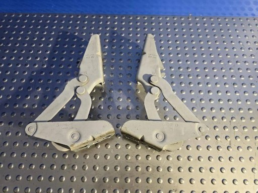 IVECO DAILY 14- 58087046 NOSAČ / ŠKARE HAUBE KOMPLET