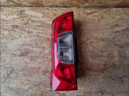 LAMPA FAR ZADNJA  STRANA FIAT FIORINO BIPPER NEMO QUBO