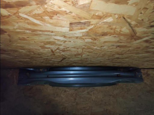 VOLVO XC70 II V70 GREDA BRANIKA ZADNJA  ZADNJI