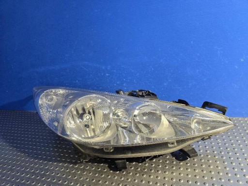 LAMPA FAR PREDNJA STRANA DESNA PEUGEOT 207 9649986180