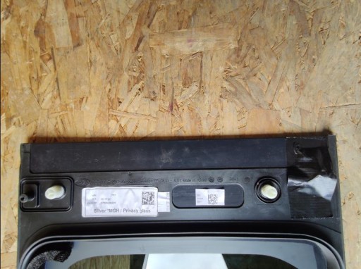 STAKLO ZADNJA BOČNI LAND ROVER DEFENDER L8B2-25828