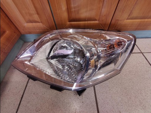LAMPA FAR PREDNJA STRANA FIAT FIORINO BIPPER QUBO