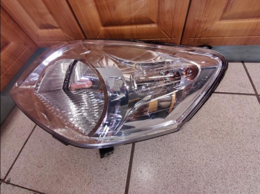 LAMPA FAR PREDNJA STRANA FIAT FIORINO BIPPER QUBO