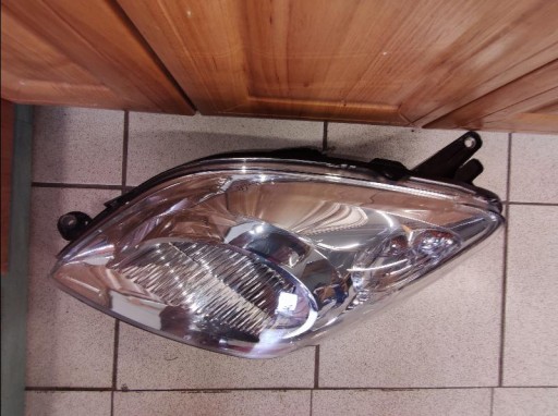 LAMPA FAR PREDNJA STRANA FIAT FIORINO BIPPER QUBO