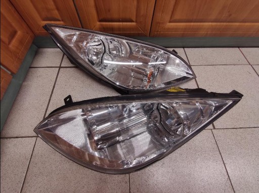 LAMPA FAR PREDNJA STRANA MITSUBISHI COLT VI 6 MR957354