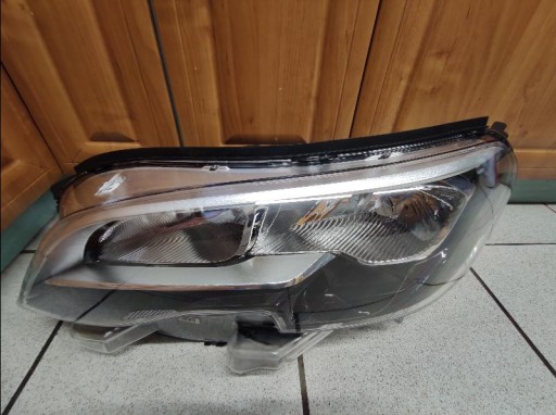 LAMPA FAR PREDNJA STRANA PEUGEOT EXPERT TRAVELLER