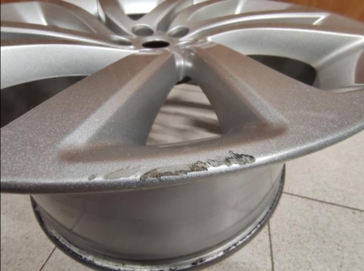 FELGA ALUMINIJSKA LAND ROVER DISCOVERY 5 V 9.5JX22