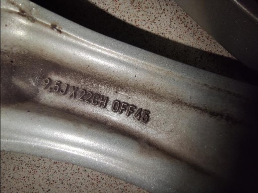 FELGA ALUMINIJSKA LAND ROVER DISCOVERY 5 V 9.5JX22