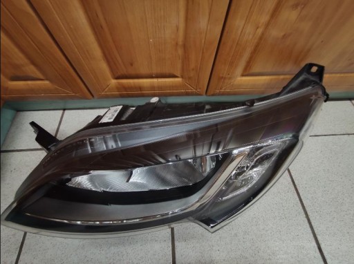LAMPA FAR PREDNJA STRANA FIAT DUCATO III 14- TAMNA LAMPA FAR PREDNJA STRANA FIAT DUCATO III 14- TAMNA