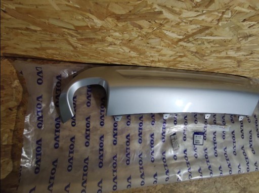 SPOJLER POKLOPAC DIFUZOR ZADNJA STRANA VOLVO XC70 II