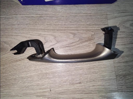 BRAVA VRATA PREDNJA DESNA STRANA VOLVO V70 XC70 XC60