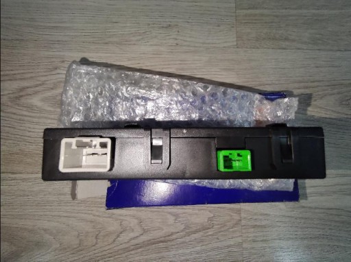 MODUL POKLOPAC OTVORA VUČE KUKA ZA VUČU VOLVO S40 V50 C70 31257593