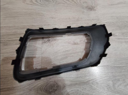 MREŽICA BRANIKA PREDNJA STRANA VOLVO XC70 30744506 LIJEVA