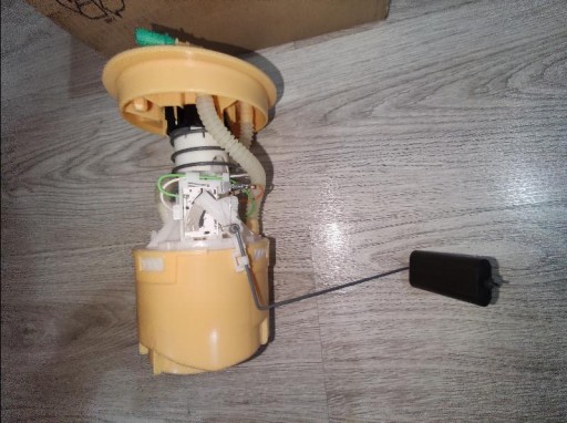 KUČIŠTE SENZORA GORIVA VOLVO V50 C70 C30 30794767