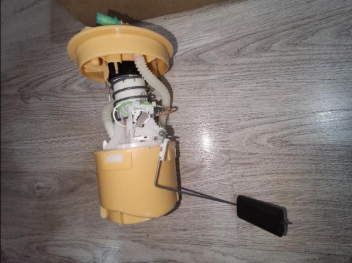 KUČIŠTE SENZORA GORIVA VOLVO V50 C70 C30 30794767