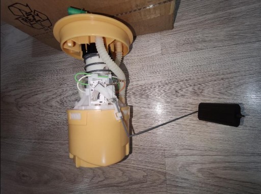 KUČIŠTE SENZORA GORIVA VOLVO V50 C70 C30 30794767